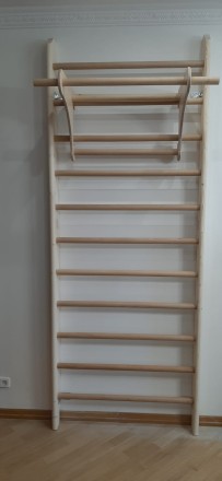 Шведская стенка деревянная RS 260х80 с деревянным турником