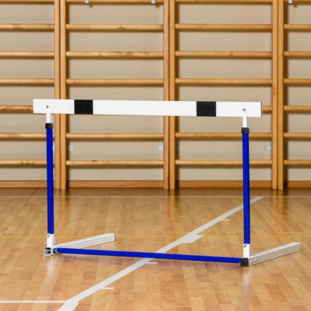 Барьер для легкой атлетики переменной высоты с противовесом (складной)