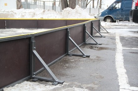 Каток с фанерными бортами для дачи (5,15х9,7м)