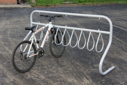 Парковка для велосипедов рекламная 08