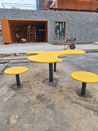 Детский столик со стульчиками из HPL МФL-01