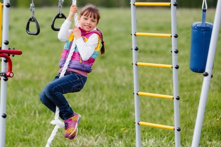 Дачный комплекс "Fitness" + ГНЕЗДО качели Romana (серый/желтый) R 103.20.04