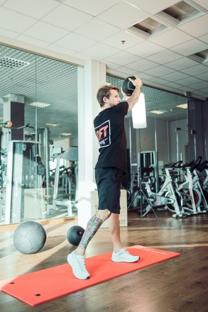 Мяч тренировочный черный 7 кг