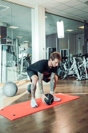 Мяч тренировочный черный 8 кг