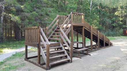 Зимняя деревянная заливная горка Ледянка 2 скат 8х1,5м