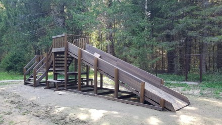 Зимняя деревянная заливная горка Ледянка 2 скат 8х1,5м