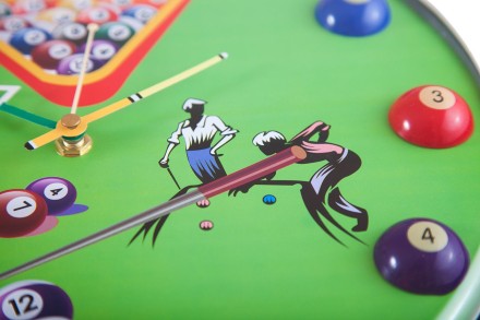 Часы настенные "12 шаров" D32 см (зеленые), пластик Часы настенные "12 шаров" D32 см (зеленые), пластик