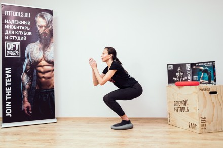 Балансировочная подушка в комплекте с насосом FT-BPD02-BLUE (цвет - синий)