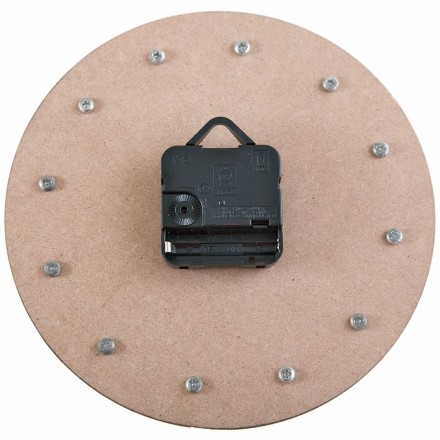 Часы настенные "12 шаров" D20,5 см (белые), пластик Часы настенные "12 шаров" D20,5 см (белые), пластик