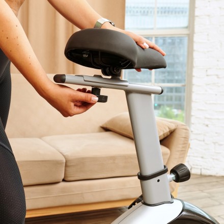 Велотренажер DFC B86021 магнитный Велотренажер DFC B86021 магнитный