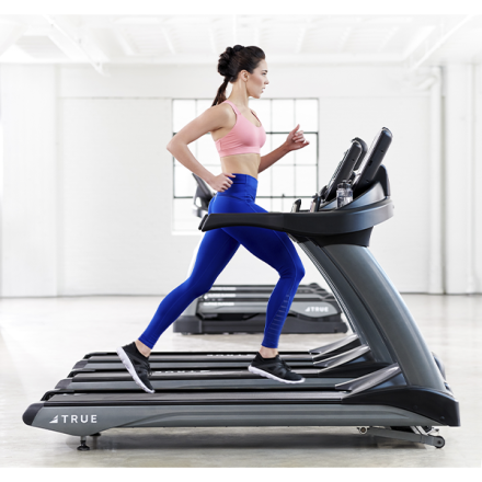Беговая дорожка TRUE TC650 c консолью Envision9 Беговая дорожка TRUE TC650 c консолью Envision9