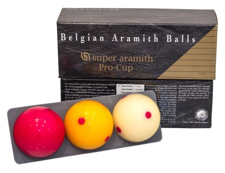 Комплект шаров 61.5 мм " Aramith Carom Pro Cup" с поддоном Комплект шаров 61.5 мм " Aramith Carom Pro Cup" с поддоном