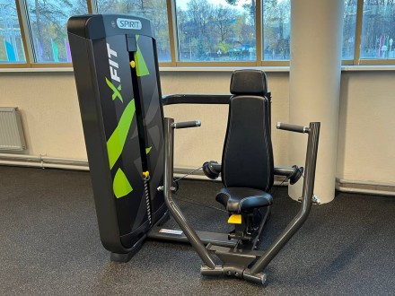 Жим от груди сидя SPIRIT SP-3504 со стеком 109 кг