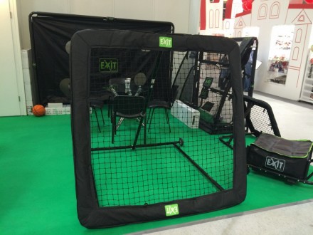 Футбольный тренажер 164 см