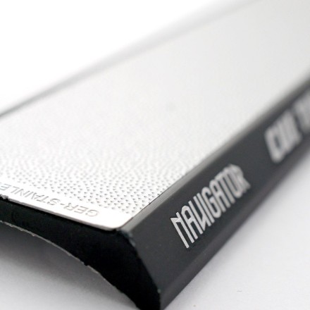 Инструмент для обработки наклейки "Navigator Cue Tip Repair 2 in 1" Инструмент для обработки наклейки "Navigator Cue Tip Repair 2 in 1"