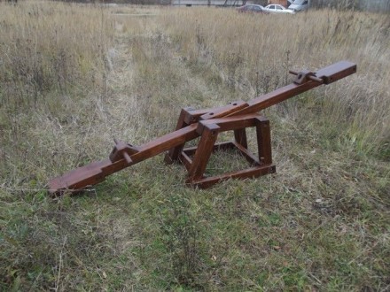 Качели - балансир деревянный Качели - балансир деревянный