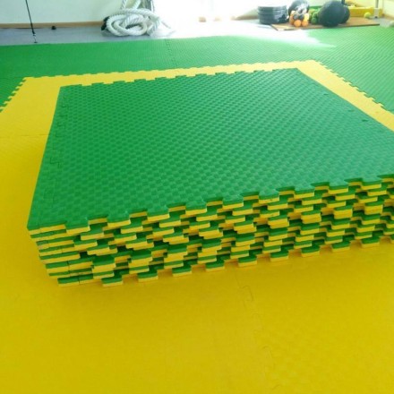 Буто-мат ППЭ-2025 (1*1) черно-красный