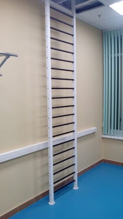 Шведская стенка распорная для мед.учреждения
