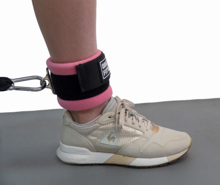 Ремень для тренировки мышц бедра и ягодиц регулируемый розовый (F0-кольцо)